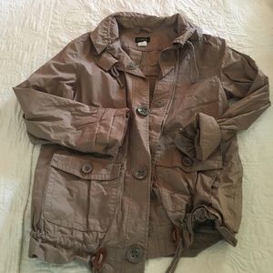 Light-weight jcrew rain jacket/wind breaker!